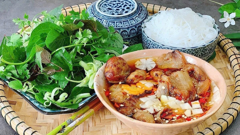 Hanoi makes the cut on list of 10 best street food cities in Asia